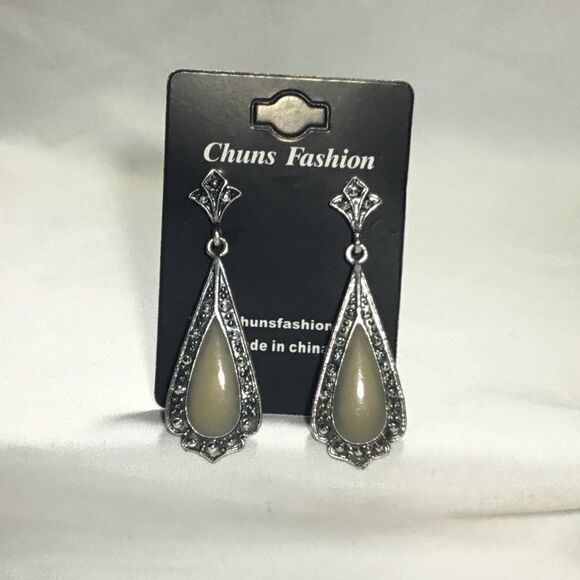 Gemstone Dangle Fashion Earrings (UC3) - Picture 1 of 7
